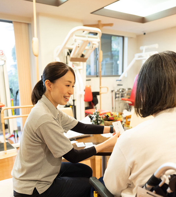 笑顔あふれるケアの瞬間